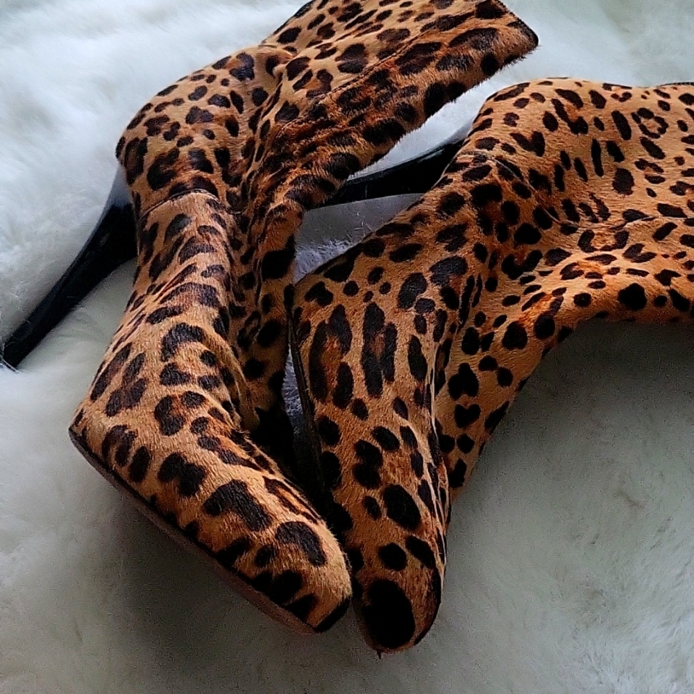 Beautiful Jimmy Choo Ankle Boots size 7